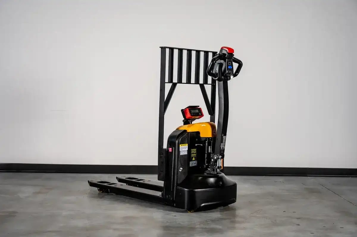 Big Joe Forklifts LPT40 DSD DSC_0450 web-res  - opt