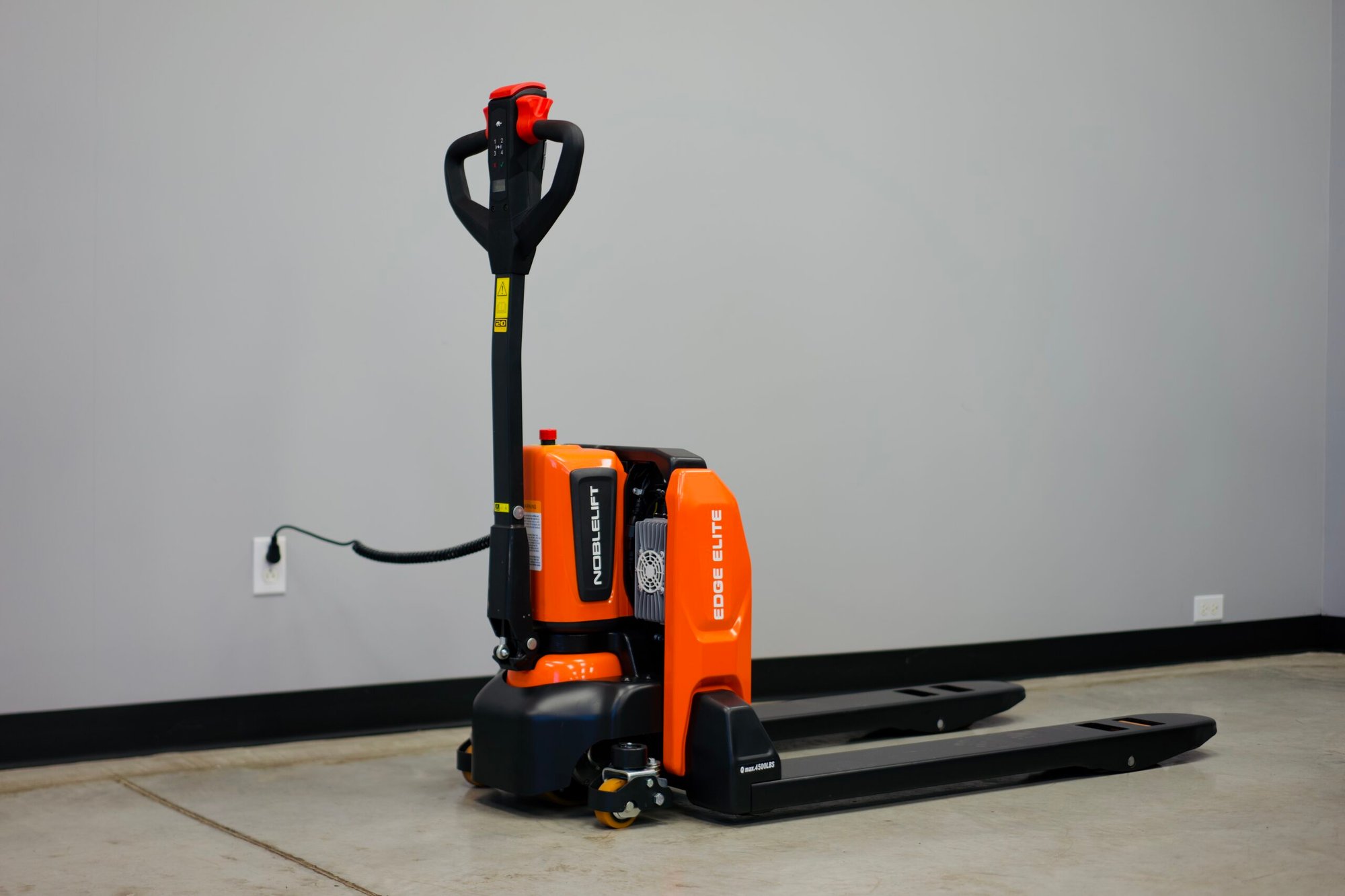 NobleliftCanada-PTE15-20N-Edge-Elite-3-scaled
